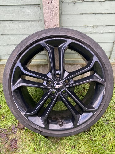 Ford focus gloss - ford,